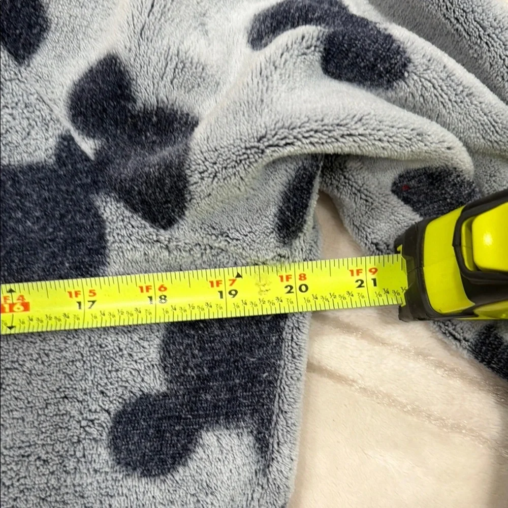 Disney Gray and Black Mickey Mouse Pajama Set - Picture 4 of 8